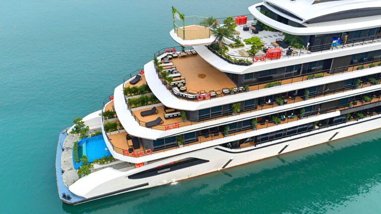 celina-cruise-25
